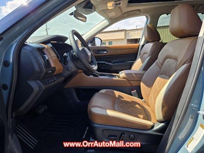 2026 Nissan Pathfinder Platinum 2WD