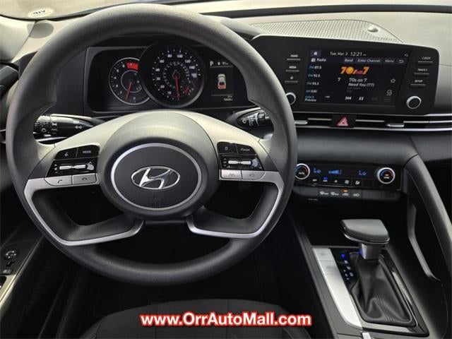 2023 Hyundai ELANTRA SEL IVT