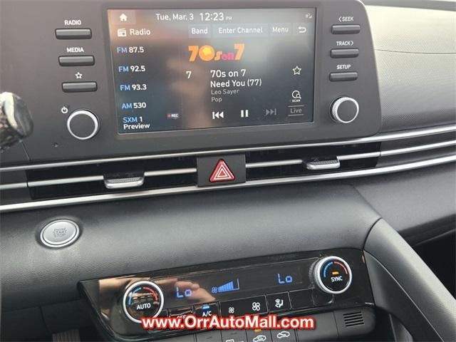 2023 Hyundai ELANTRA SEL IVT