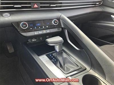 2023 Hyundai ELANTRA SEL IVT