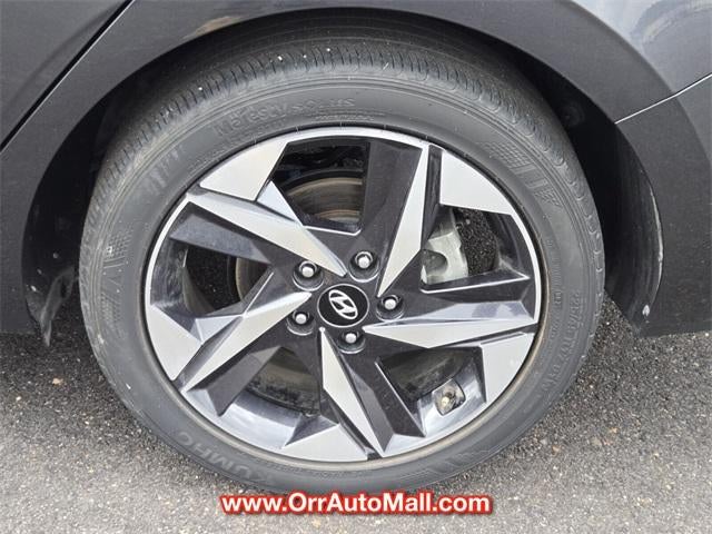 2023 Hyundai ELANTRA SEL IVT