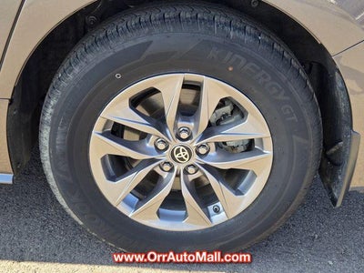 2023 Toyota Sienna LE FWD 8-Passenger (Natl)