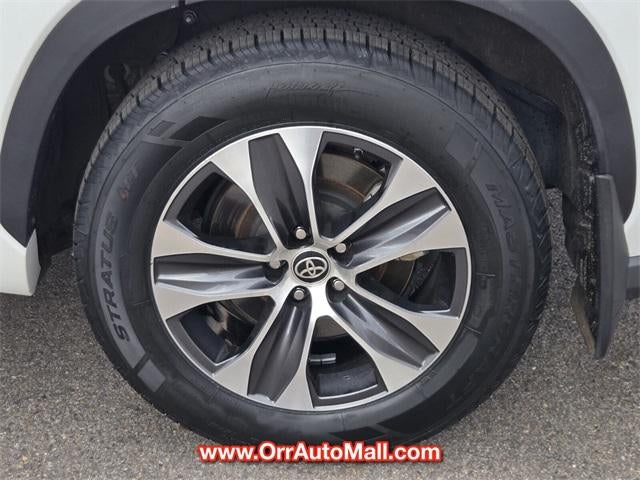 2022 Toyota Highlander XLE FWD (Natl)