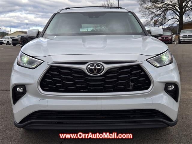 2022 Toyota Highlander XLE FWD (Natl)