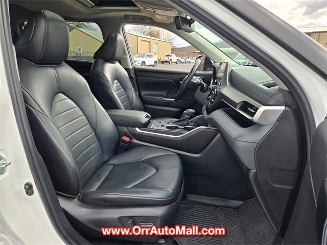 2022 Toyota Highlander XLE FWD (Natl)