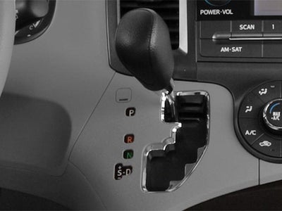 2014 Toyota Sienna 5dr 8-Pass Van V6 SE FWD (Natl)
