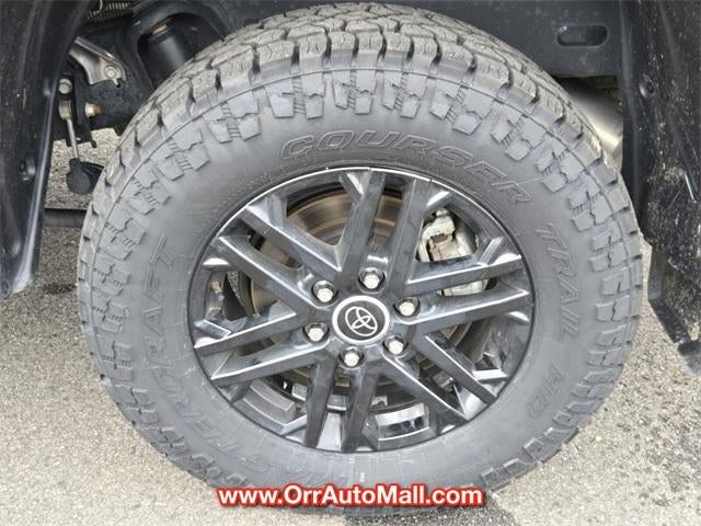 2024 Toyota Tundra 4WD 4WD SR5 CrewMax 5.5' Bed (SE)