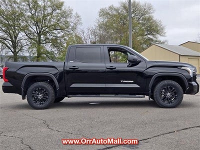 2024 Toyota Tundra 4WD 4WD SR5 CrewMax 5.5' Bed (SE)