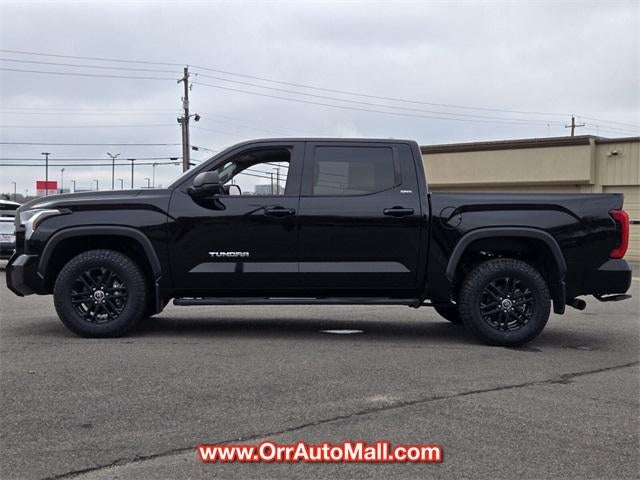 2024 Toyota Tundra 4WD 4WD SR5 CrewMax 5.5' Bed (SE)