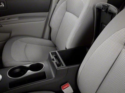 2013 Nissan Rogue FWD 4dr SV