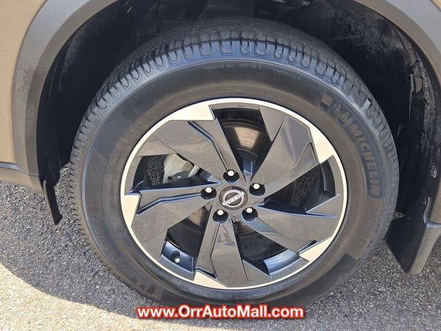 2024 Nissan Rogue FWD SV