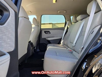 2023 Nissan Rogue FWD SV