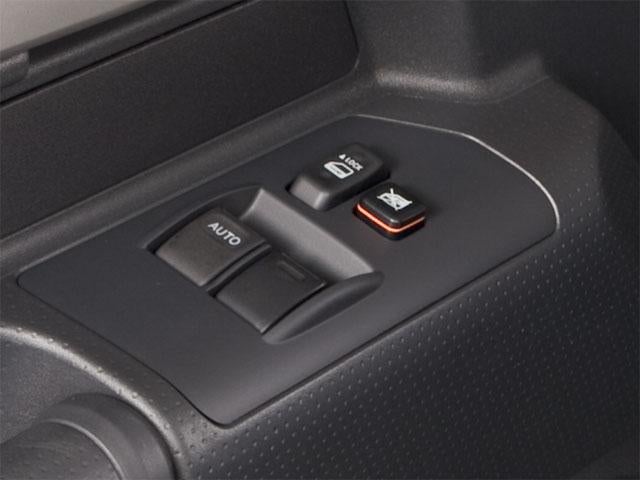 2011 Toyota FJ Cruiser 4WD 4dr Auto (Natl)