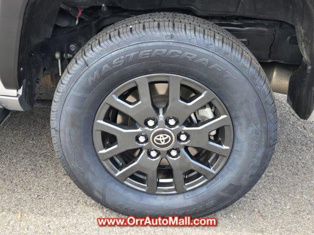 2025 Toyota 4Runner SR5 4WD (GS)