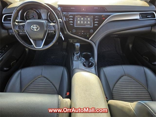 2018 Toyota Camry SE Auto (SE)