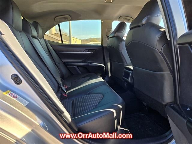 2018 Toyota Camry SE Auto (SE)