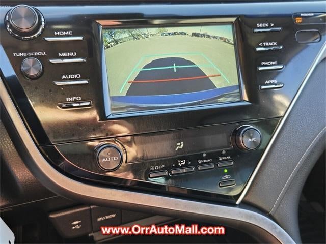 2018 Toyota Camry SE Auto (SE)