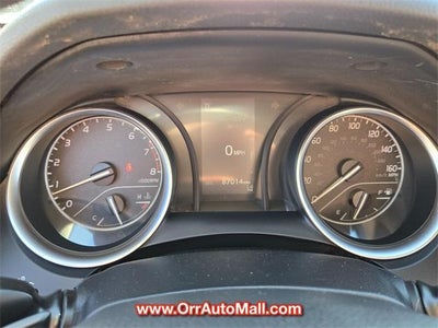 2018 Toyota Camry SE Auto (SE)