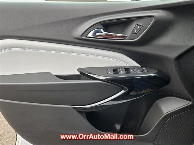 2025 Chevrolet Trax FWD 4dr LT