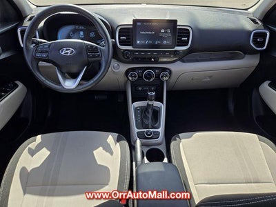 2025 Hyundai VENUE SEL IVT