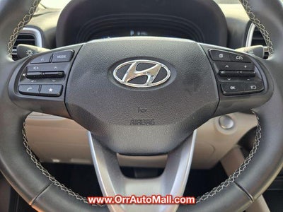 2025 Hyundai VENUE SEL IVT