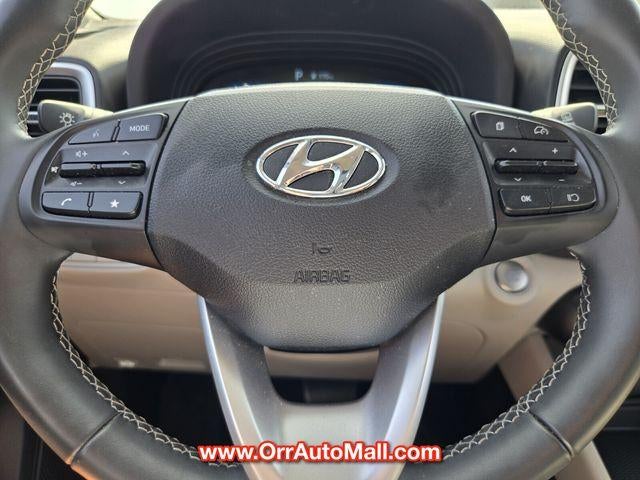 2025 Hyundai VENUE SEL IVT