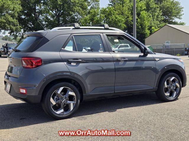 2025 Hyundai VENUE SEL IVT