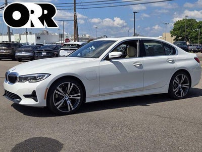 2021 BMW 330e Plug-In Hybrid