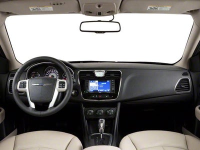 2012 Chrysler 200 4dr Sdn Touring