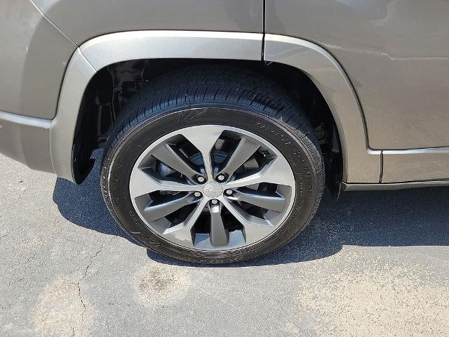 2019 Jeep Cherokee Overland 4x4