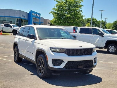 2025 Jeep Grand Cherokee Altitude 4x4