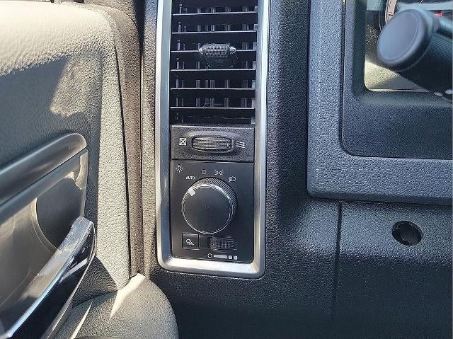 2020 RAM 1500 Classic SLT 4x4 Crew Cab 6'4" Box