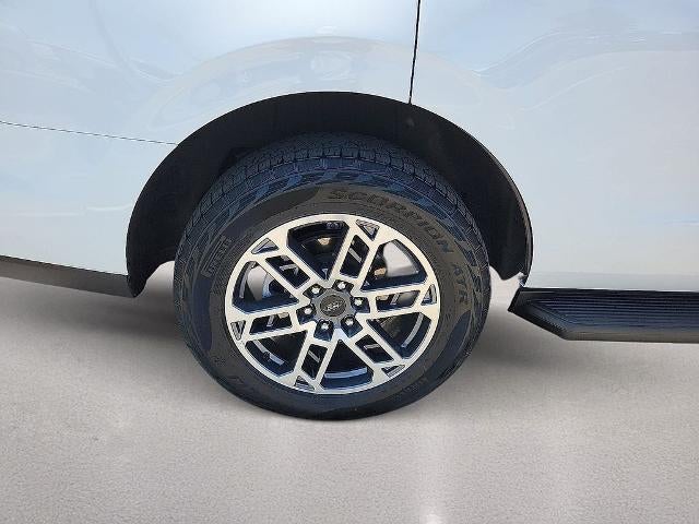 2025 Ford Expedition Active 4x4