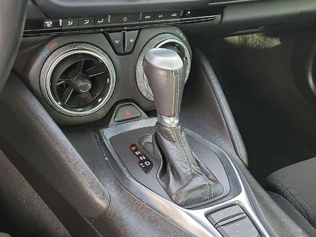 2023 Chevrolet Camaro 2dr Coupe 1LT