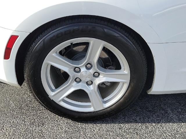 2023 Chevrolet Camaro 2dr Coupe 1LT