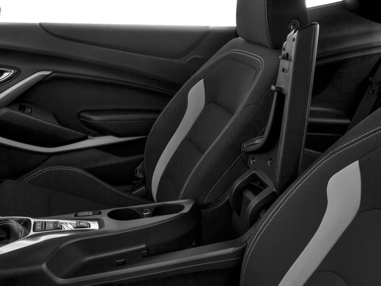 2017 Chevrolet Camaro 2dr Coupe 2LT