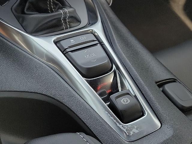 2022 Chevrolet Camaro 2dr Coupe 2LT