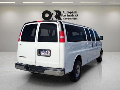 2020 Chevrolet Express Passenger 3500 Extended Wheelbase Rear-Wheel Drive 1LT