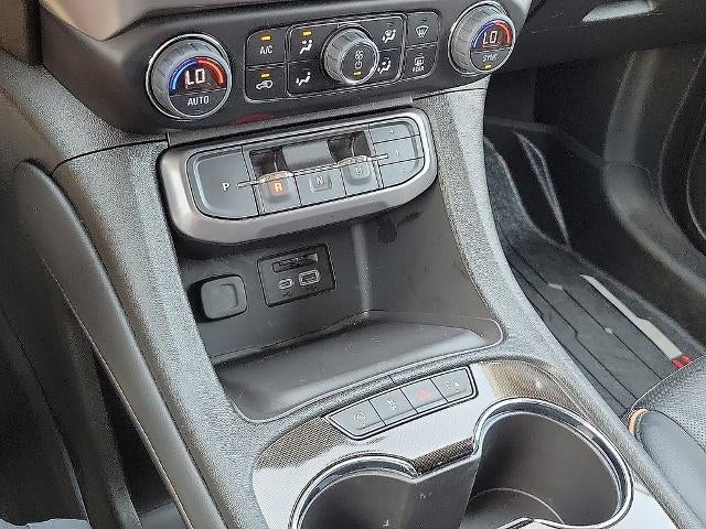 2023 GMC Acadia AWD AT4