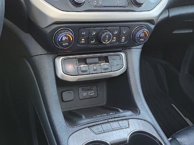 2022 GMC Acadia FWD Denali