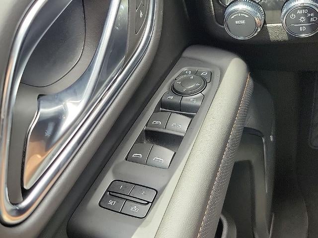 2024 GMC Yukon 4WD 4dr AT4