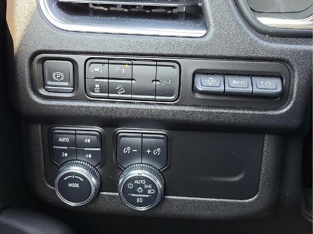 2021 GMC Yukon XL 4WD 4dr AT4