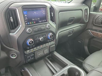 2022 GMC Sierra 3500HD Crew Cab Long Box 4-Wheel Drive Denali