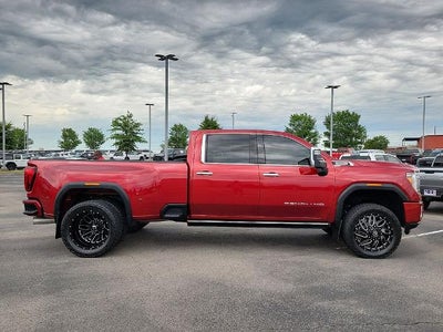 2022 GMC Sierra 3500HD Crew Cab Long Box 4-Wheel Drive Denali