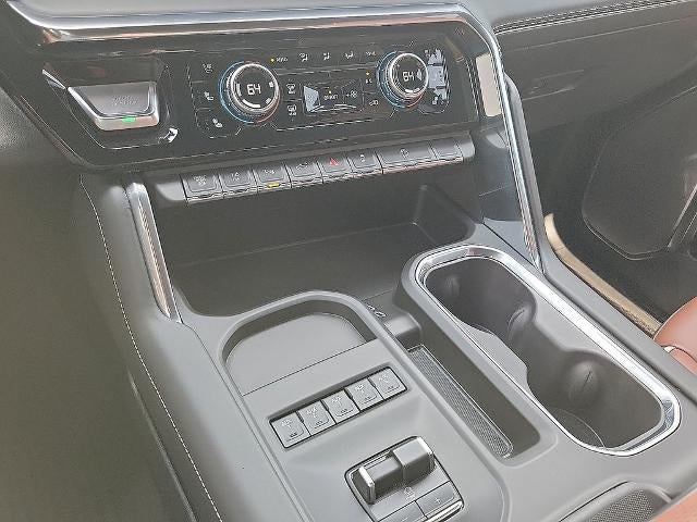 2026 GMC Sierra 2500 HD Crew Cab Standard Box 4-Wheel Drive Denali Ultimate