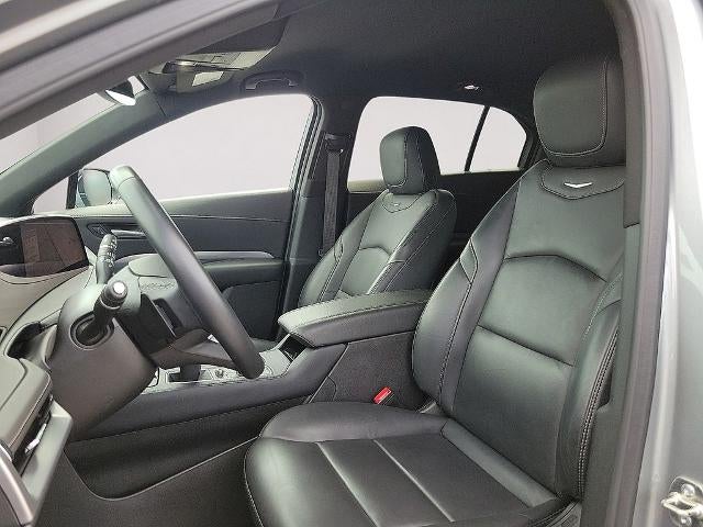 2025 Cadillac XT4 FWD 4dr Premium Luxury