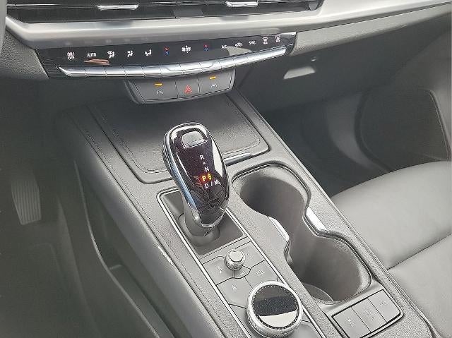 2025 Cadillac XT4 FWD 4dr Premium Luxury