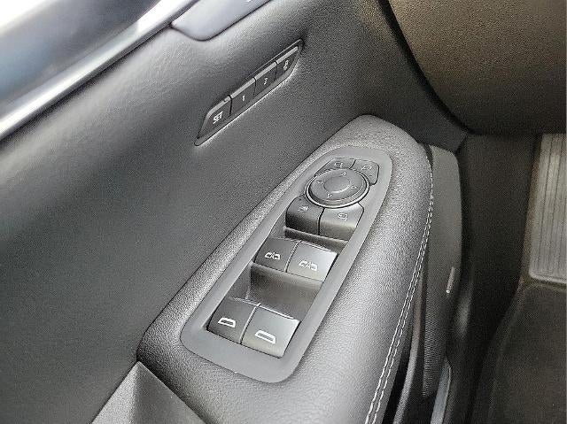 2025 Cadillac XT5 FWD 4dr Premium Luxury