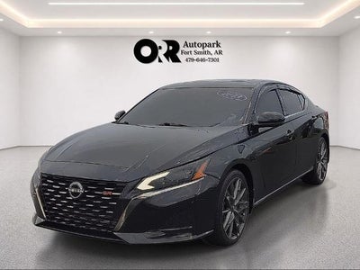 2023 Nissan Altima 2.0 SR Sedan