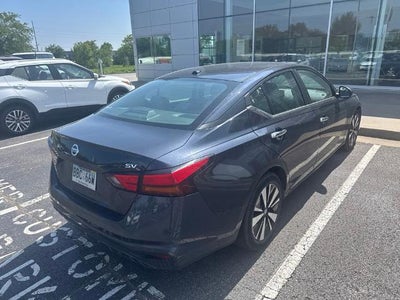 2021 Nissan Altima 2.5 SV Sedan